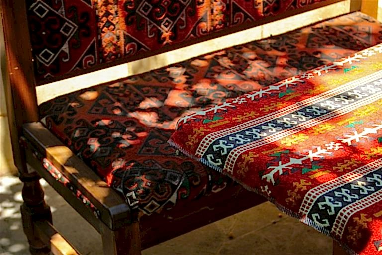 Türk Mobilya Tasarımında Geri Dönüştürülmüş Malzemeler.